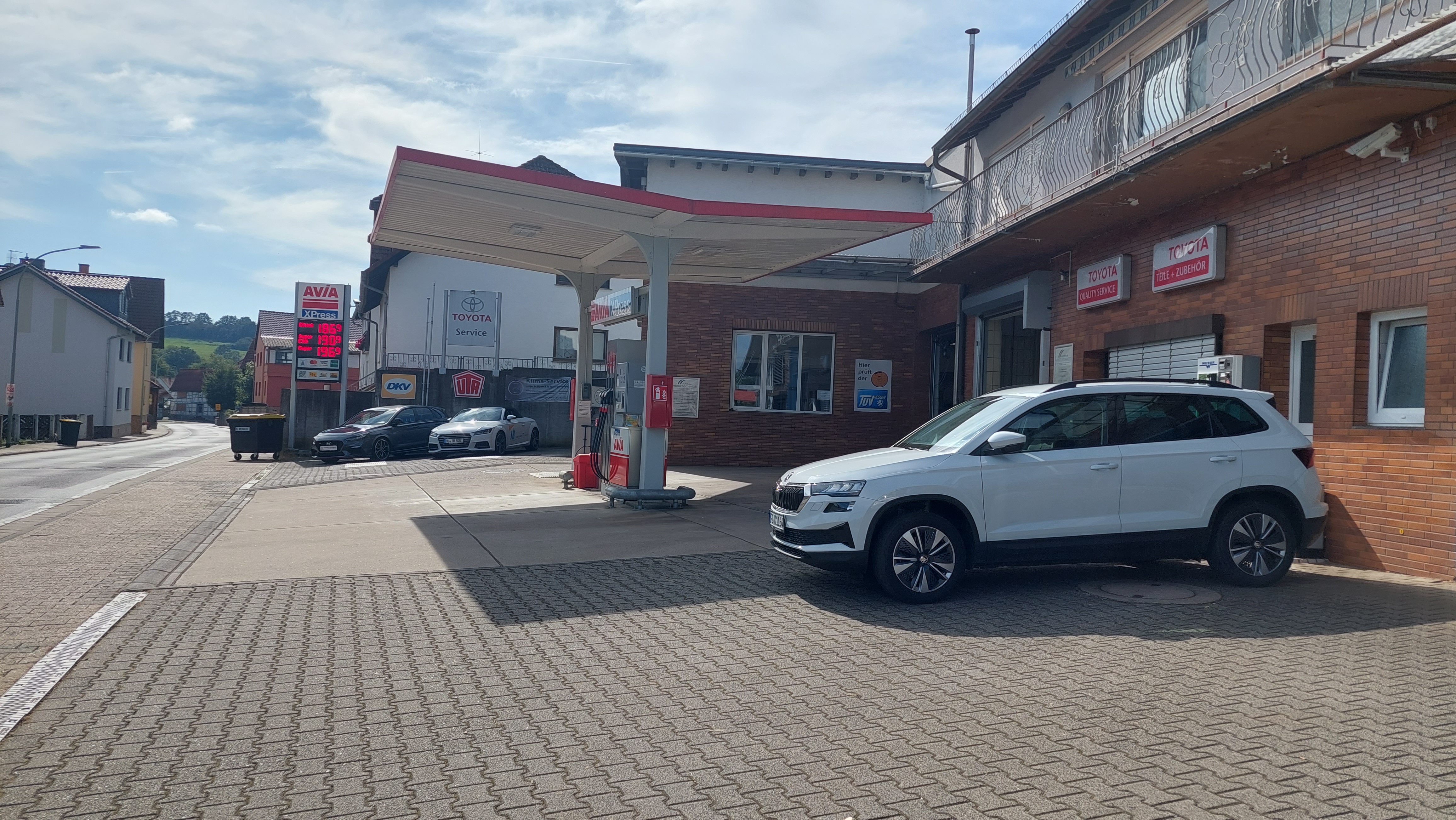 AVIA XPress Bild  1