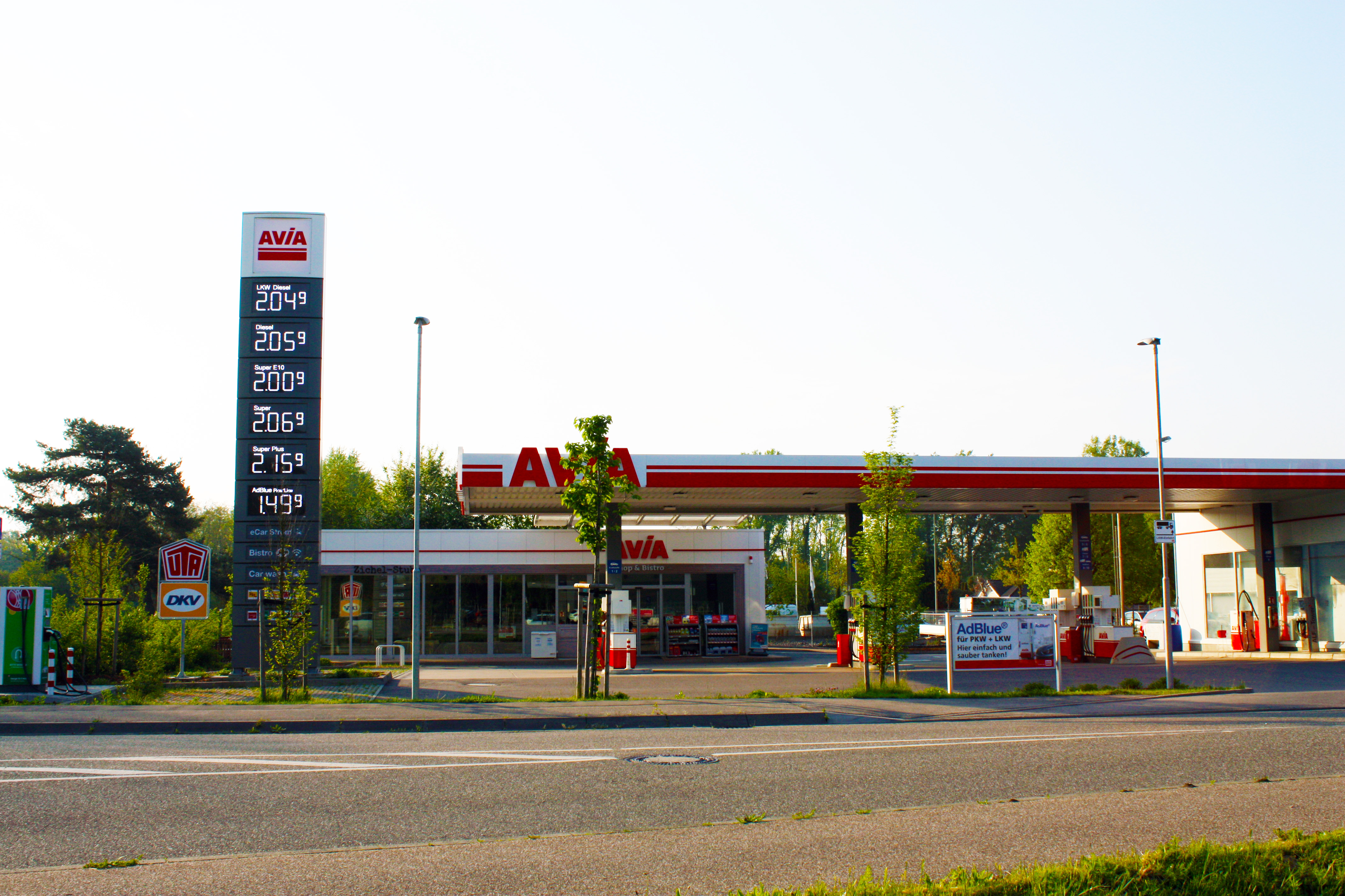 AVIA Tankstelle Bild  1