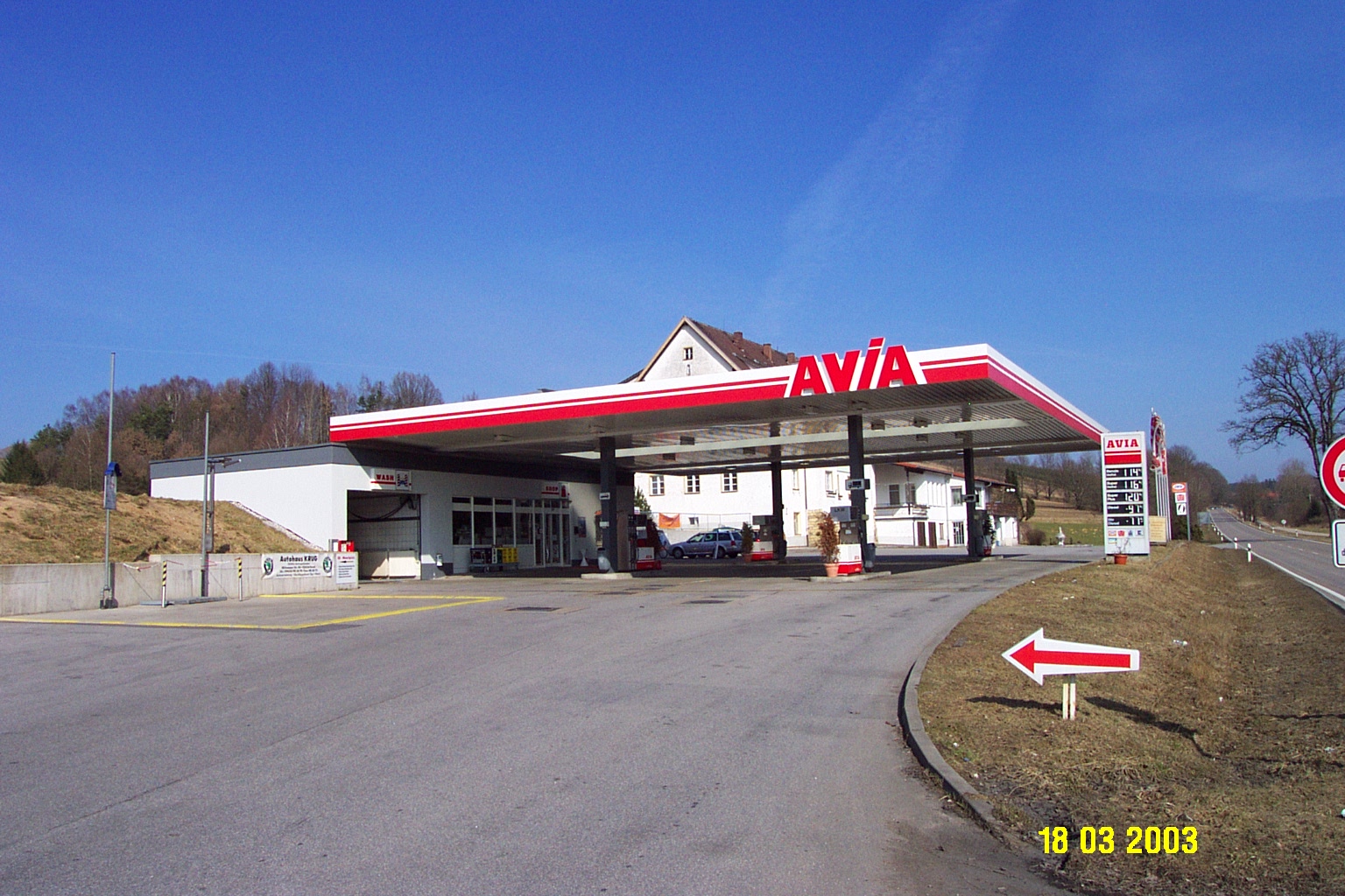 AVIA Tankstelle Bild  3