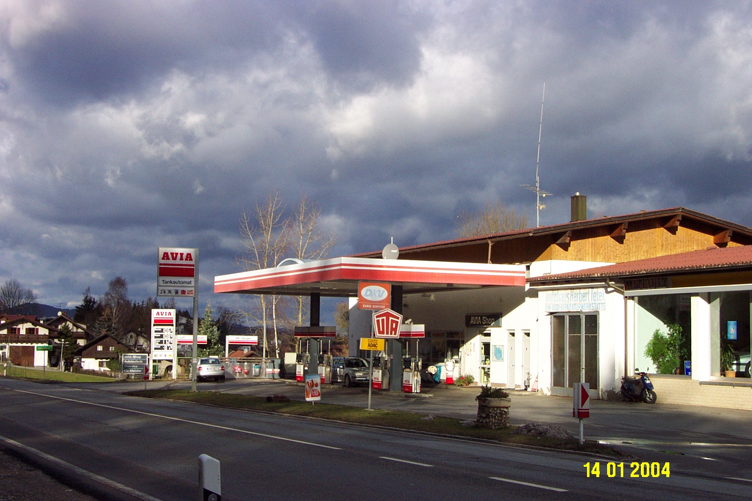 AVIA Tankstelle Bild  3
