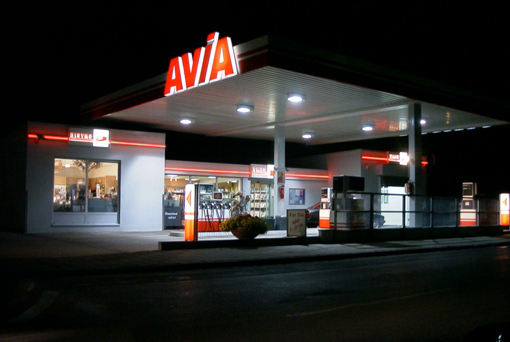 AVIA Tankstelle Bild  2