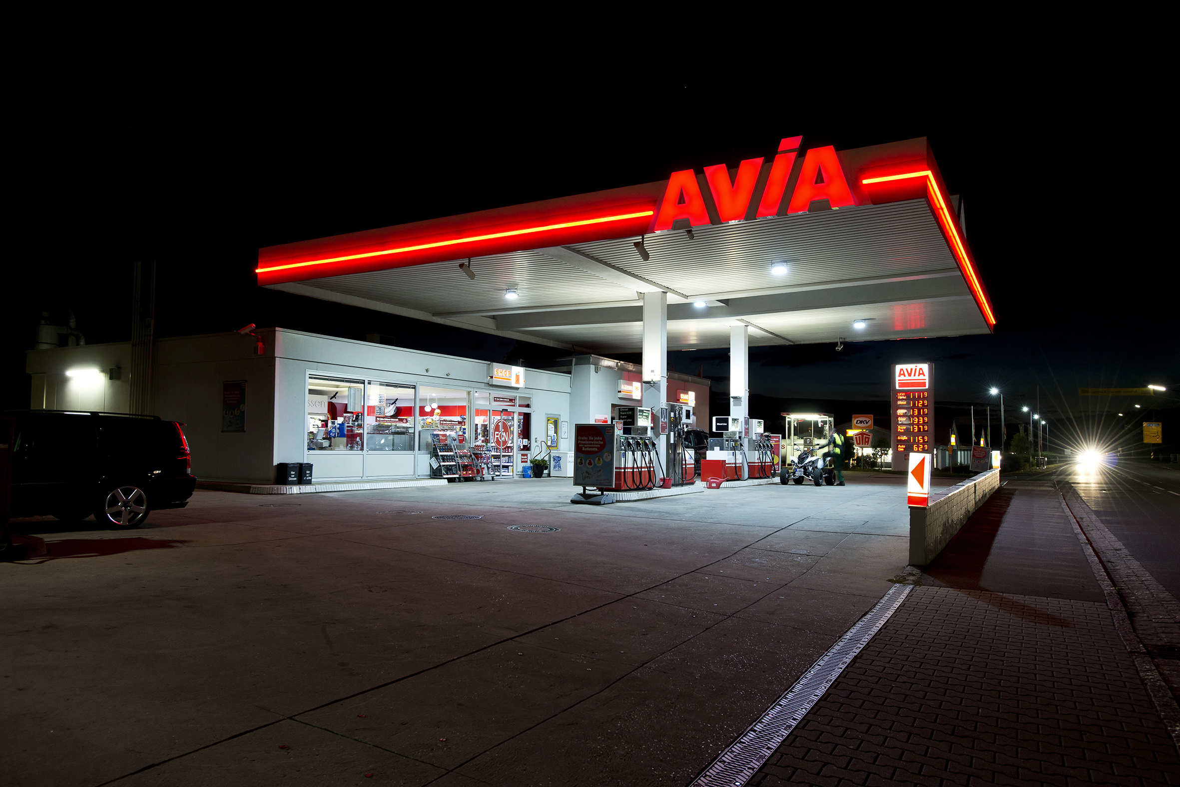 AVIA Tankstelle Bild  3