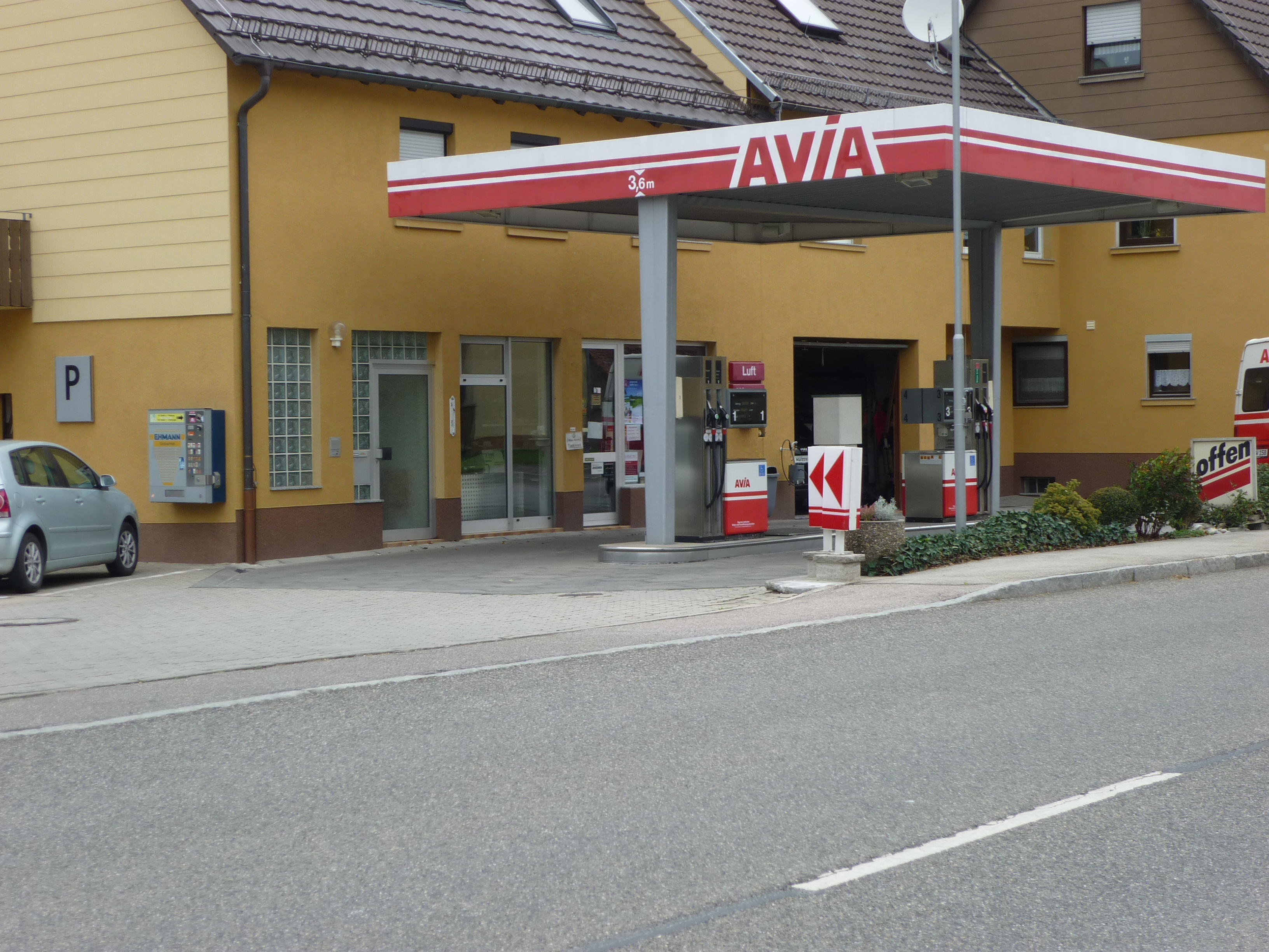 AVIA Tankstelle Bild  2