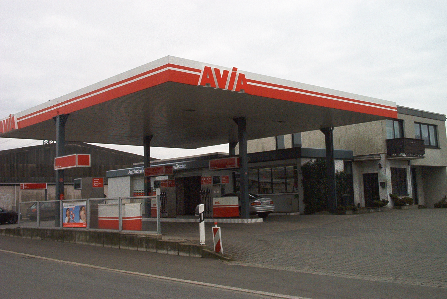AVIA Tankstelle Bild  3