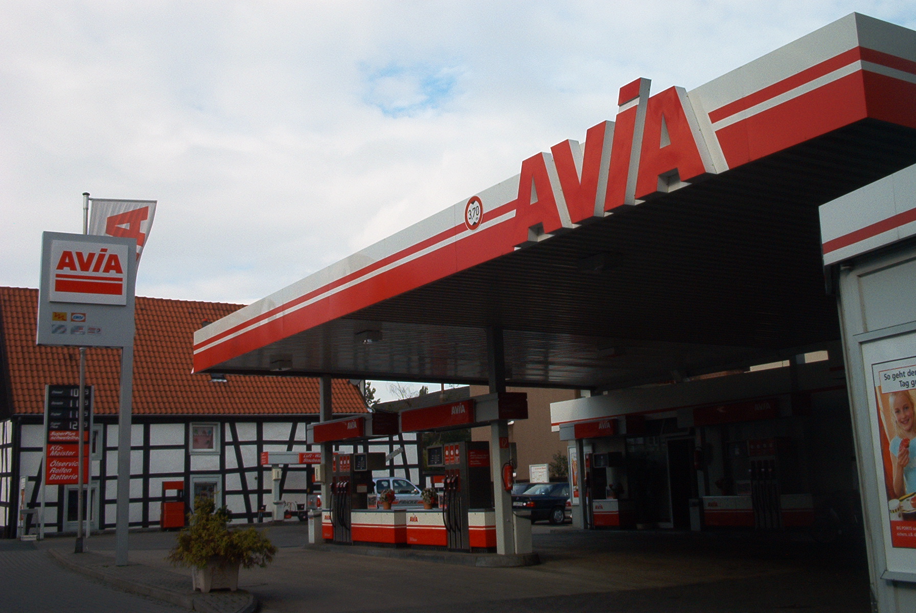 AVIA Tankstelle Bild  1
