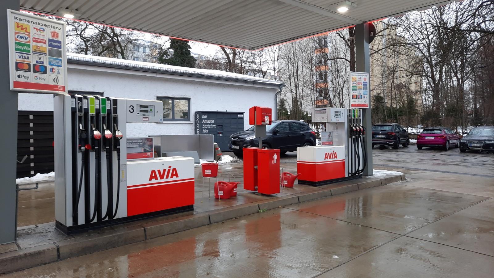 AVIA Tankstelle Bild  3