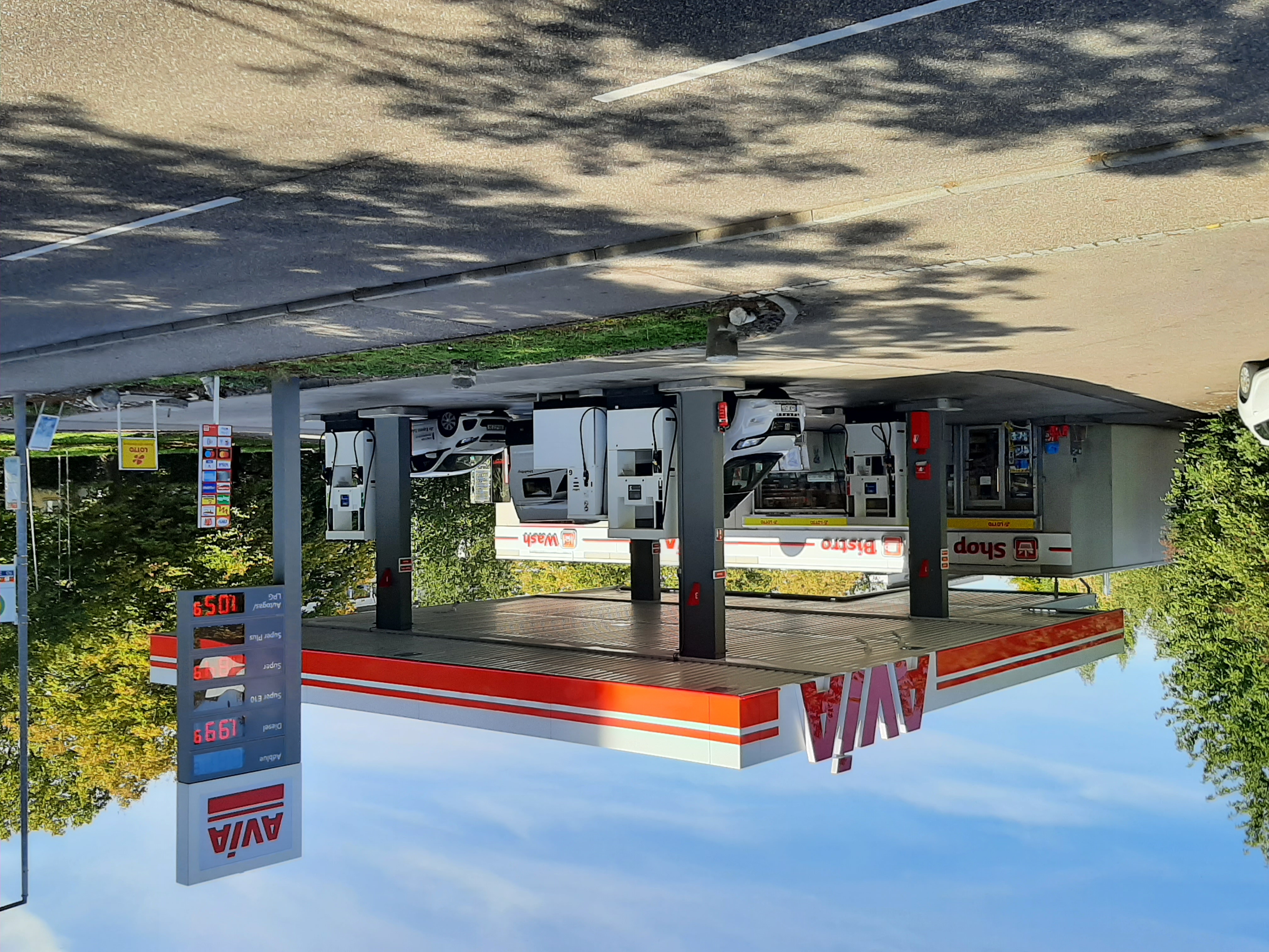 AVIA Tankstelle Bild  3