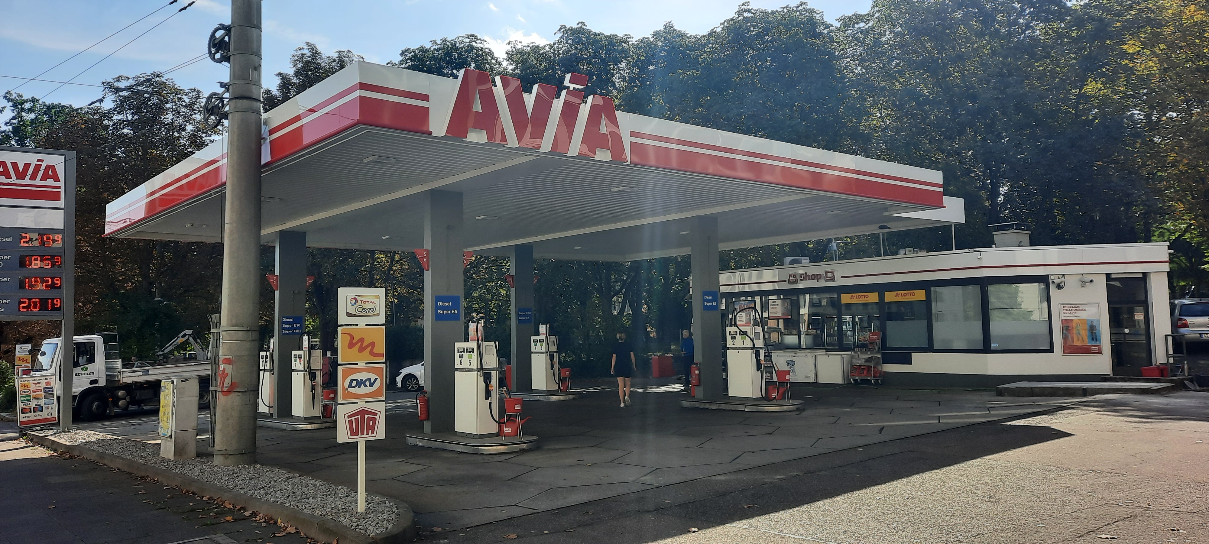 AVIA Tankstelle Bild  2