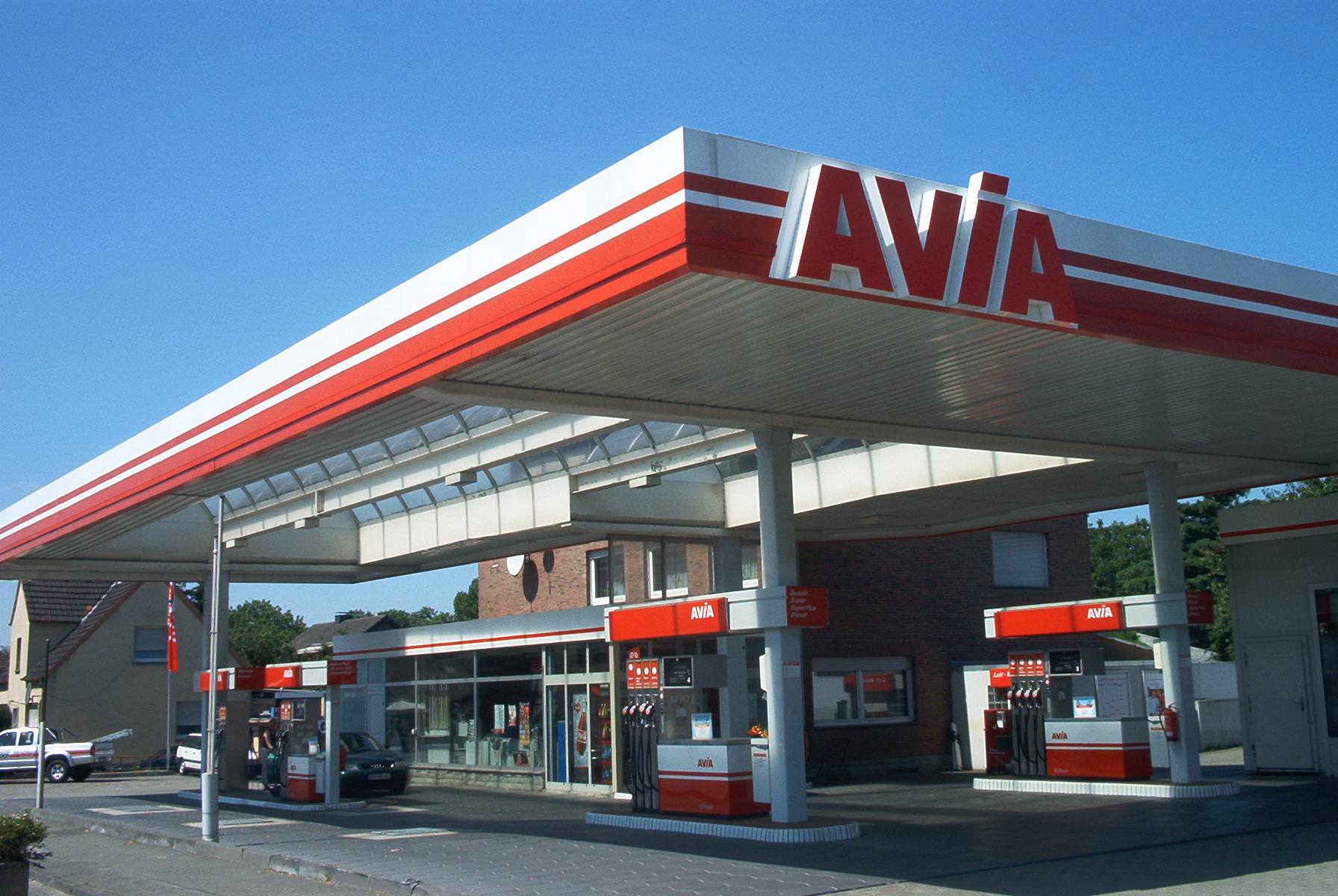 AVIA Tankstelle Bild  1