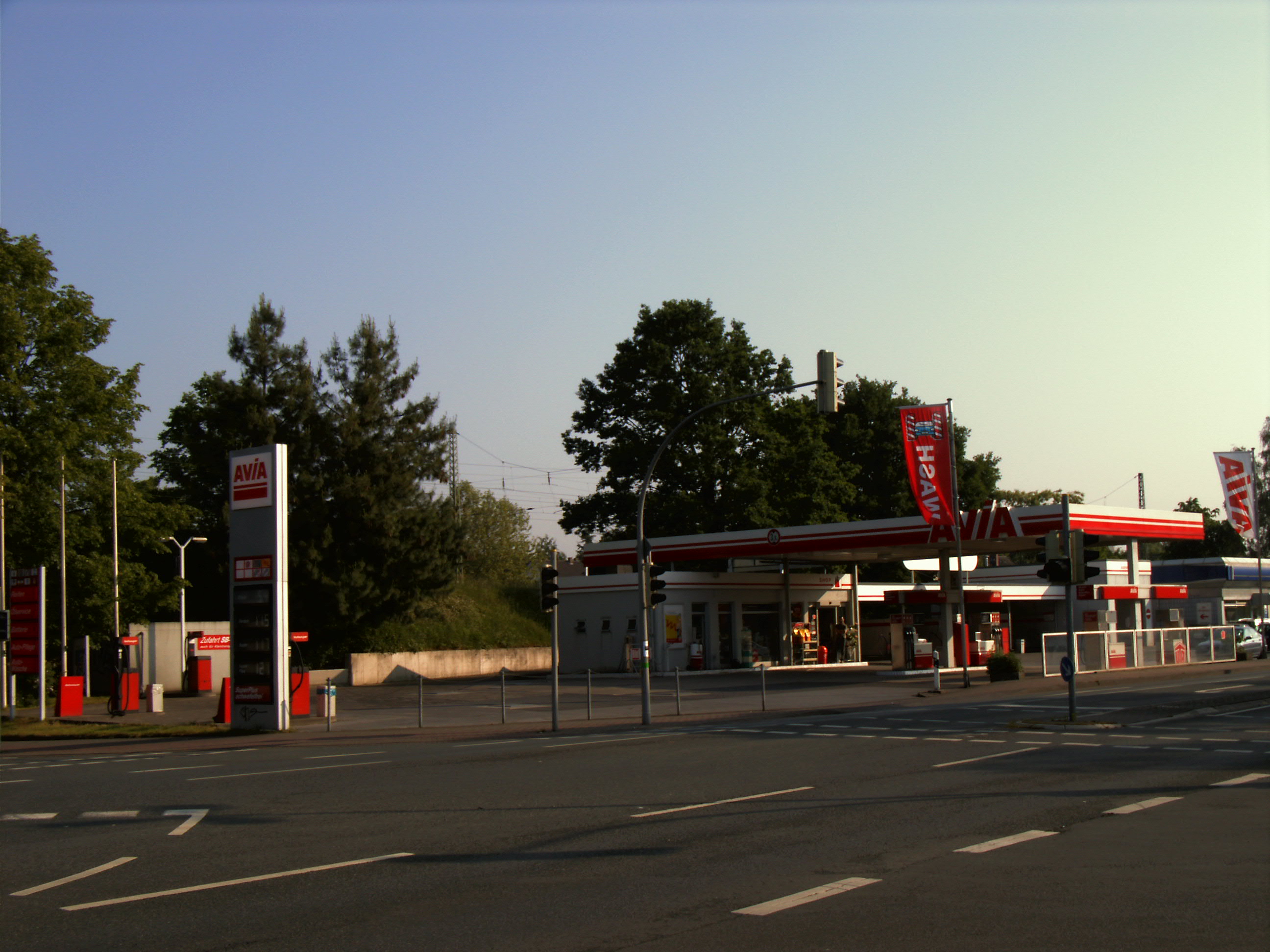 AVIA Tankstelle Bild  3