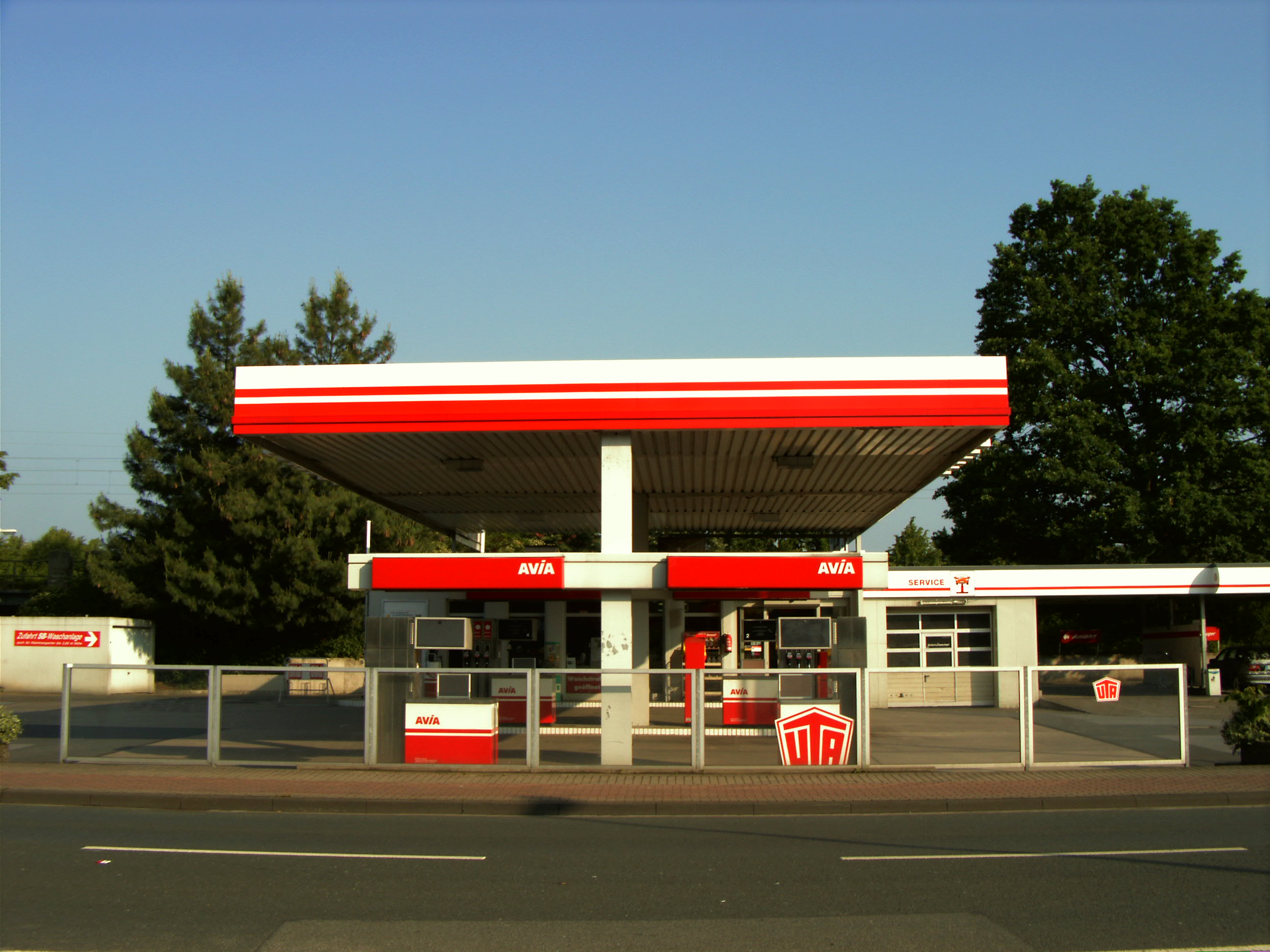 AVIA Tankstelle Bild  2